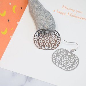 Pumpkin Dangling Earrings | SILVER | 0.95 inch | Small | Halloween | Than…